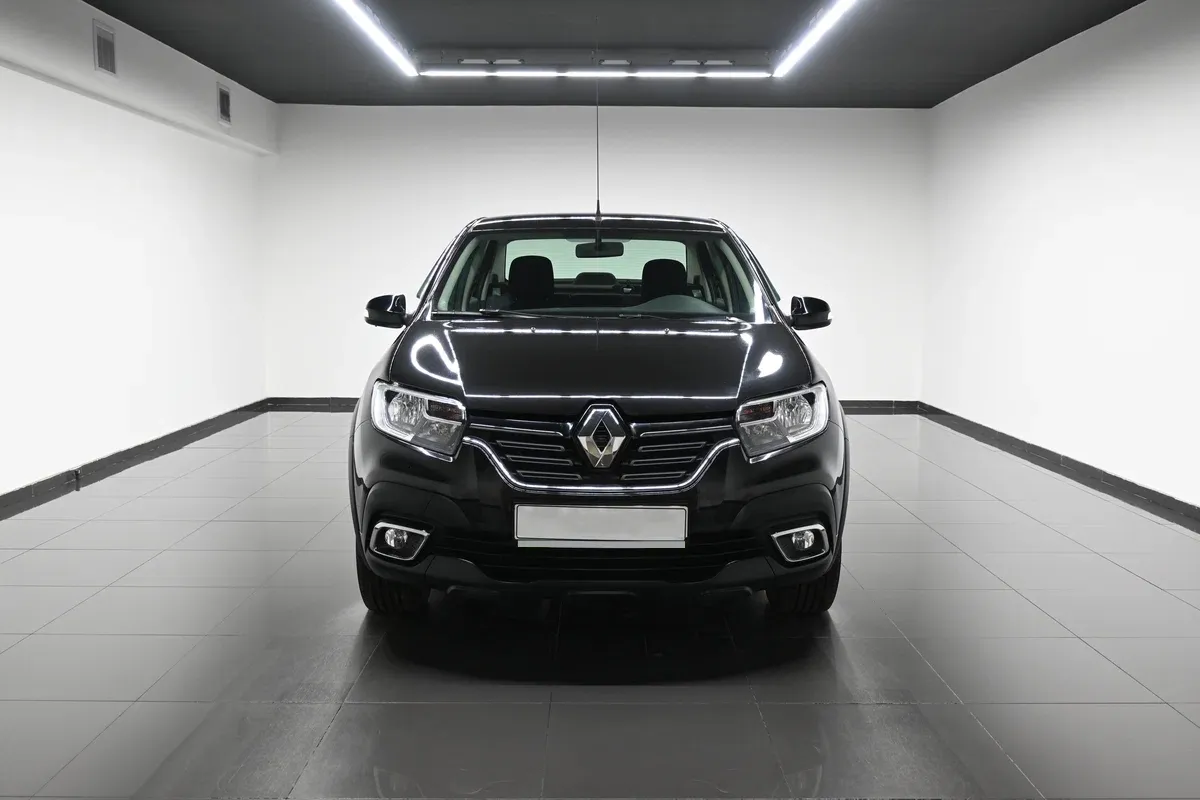 Renault Logan Stepway — фото 1