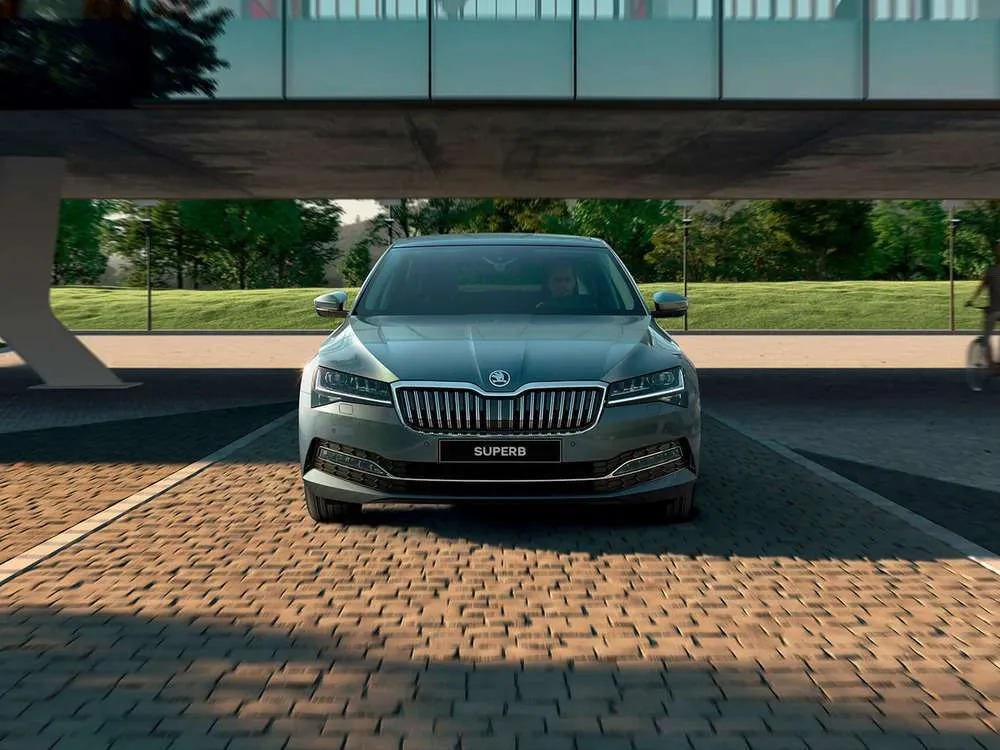 Skoda Superb III — фото 8